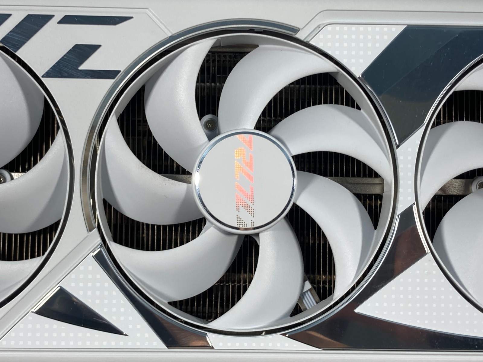 PENAWARAN BH 2 GET 1 ASUS ROG  - Rtx 4090 24Gb Graphics Card ulasan dan harga